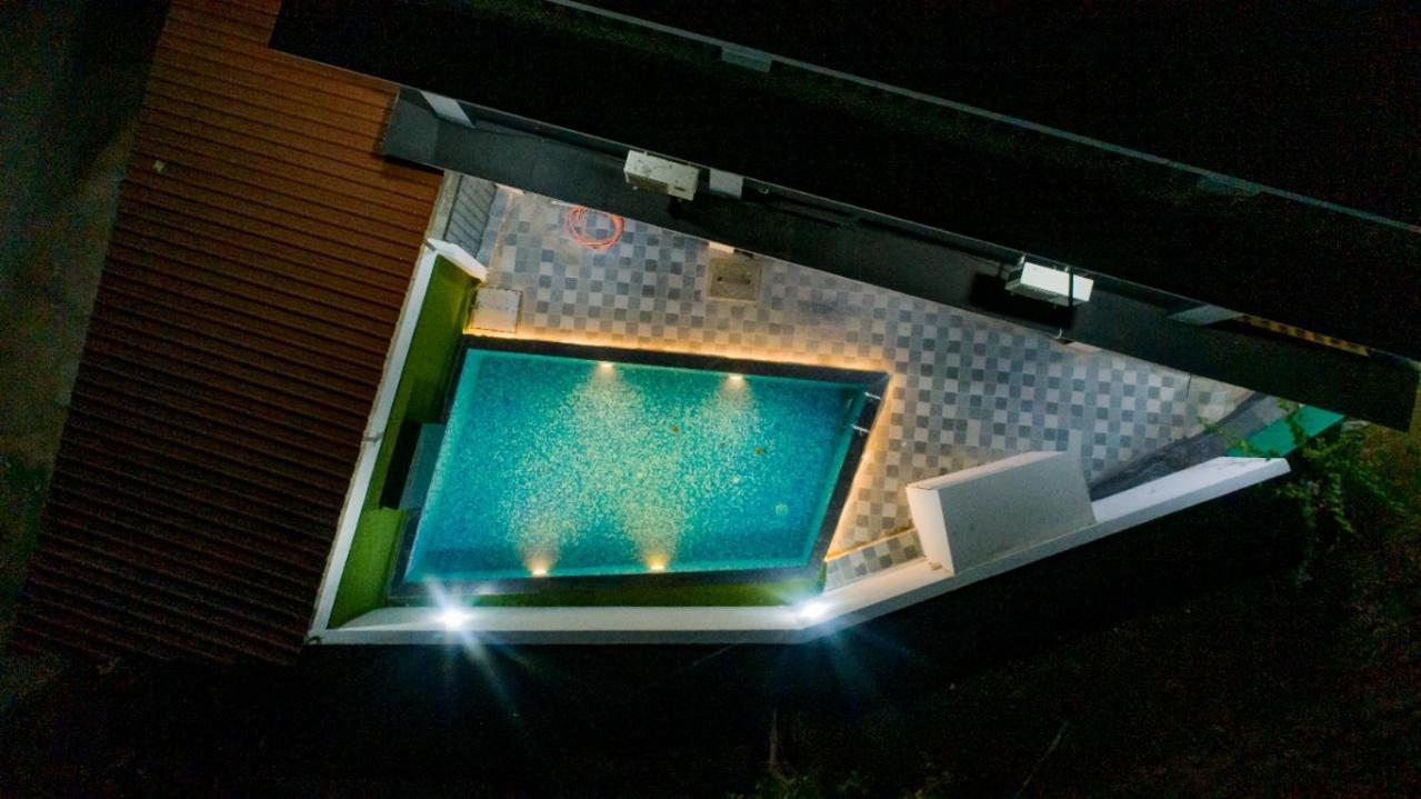 Empyrean Stay Ll 3Bhk Ll Jaguar Villa Ll Ac Ll Pvt Pool Ll Luxury Лонавла Екстер'єр фото